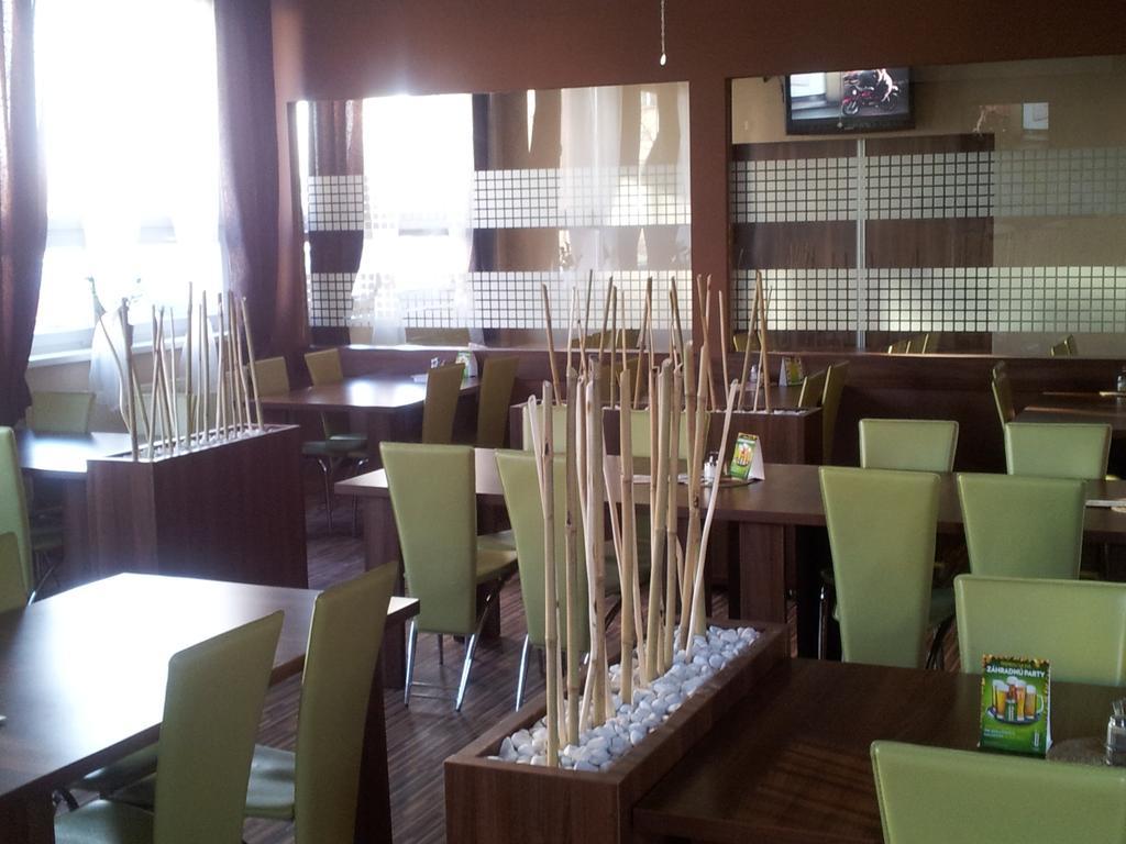 City Building Saca Ngoại thất bức ảnh